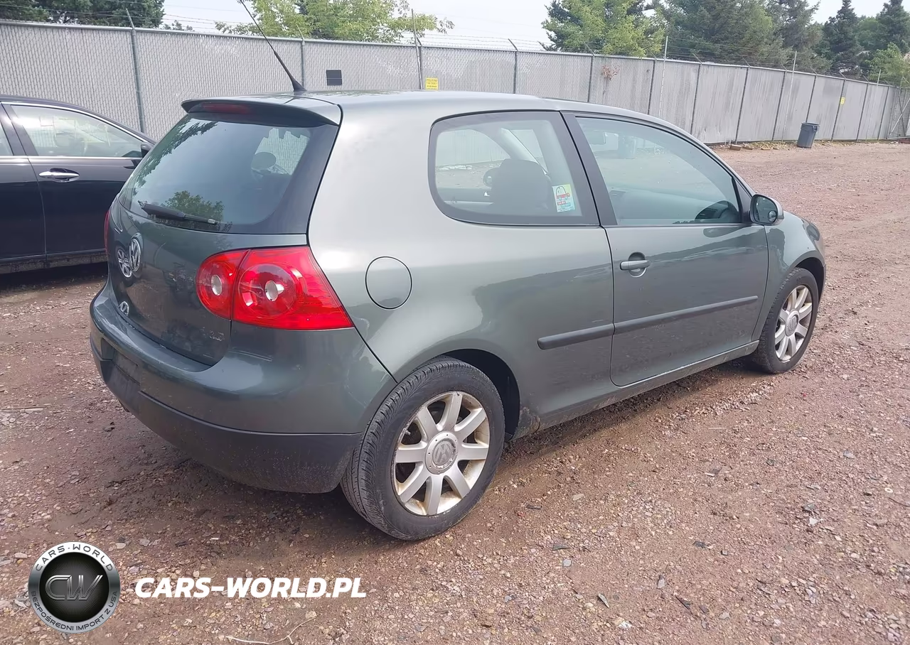 2008 Volkswagen Rabbit S VIN:WVWAB71KX8W336285 - 4