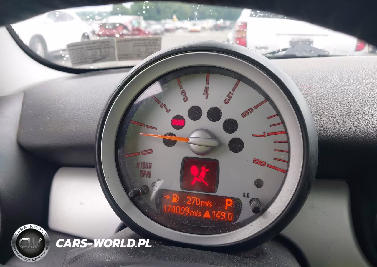 2009 Mini Cooper VIN:WMWMF33549TT69056 - 7