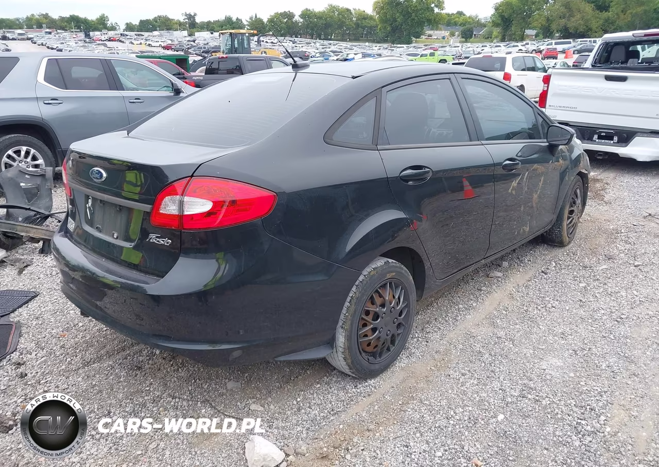 2013 Ford Fiesta Se VIN:3FADP4BJ0DM214148 - 4