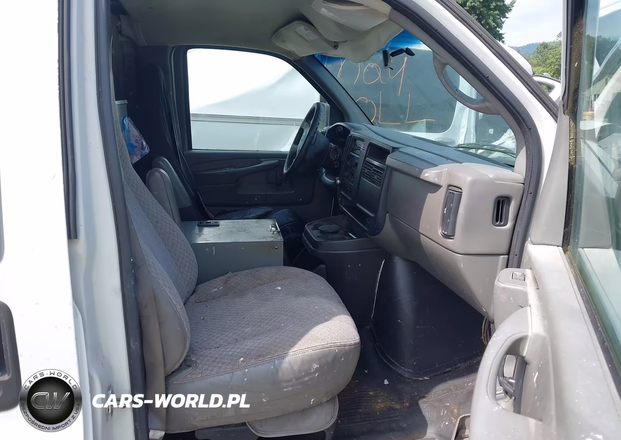 2007 Chevrolet Express Work Van VIN:1GCFG15TX71239963 - 5