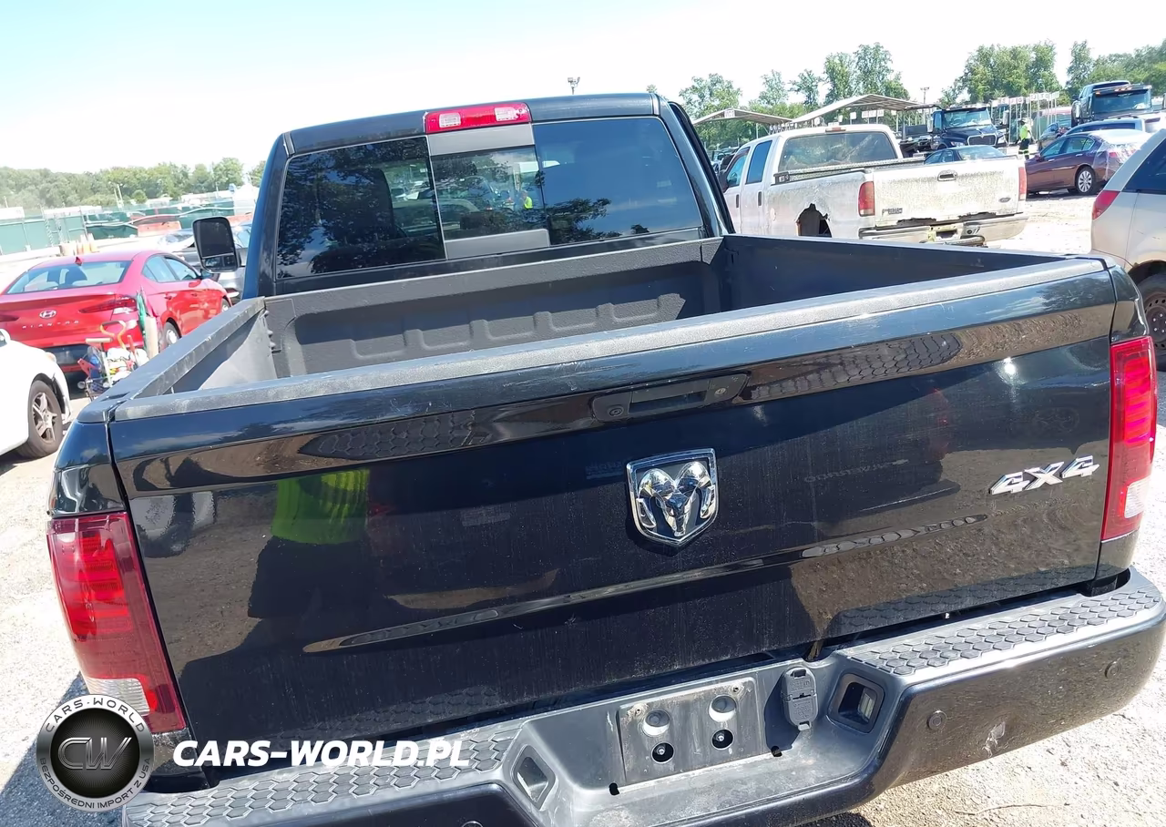 2018 Ram 2500 Laramie 4X4 6'4 Box VIN:3C6UR5FL5JG386716 - 16