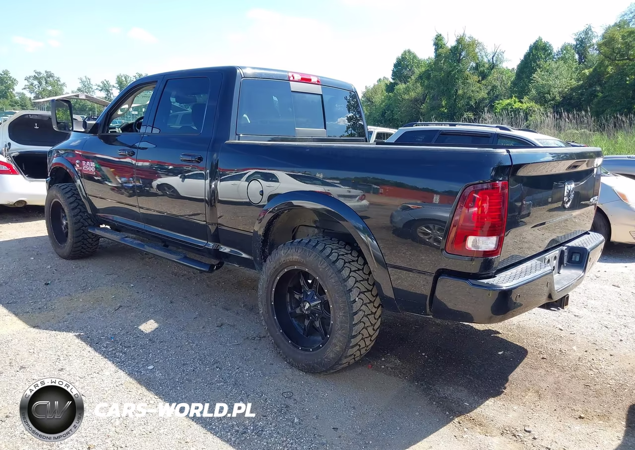 2018 Ram 2500 Laramie 4X4 6'4 Box VIN:3C6UR5FL5JG386716 - 3