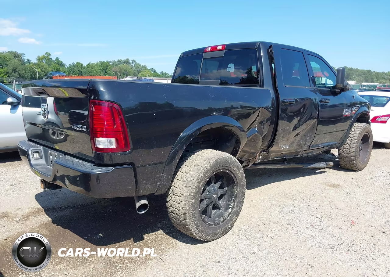 2018 Ram 2500 Laramie 4X4 6'4 Box VIN:3C6UR5FL5JG386716 - 4