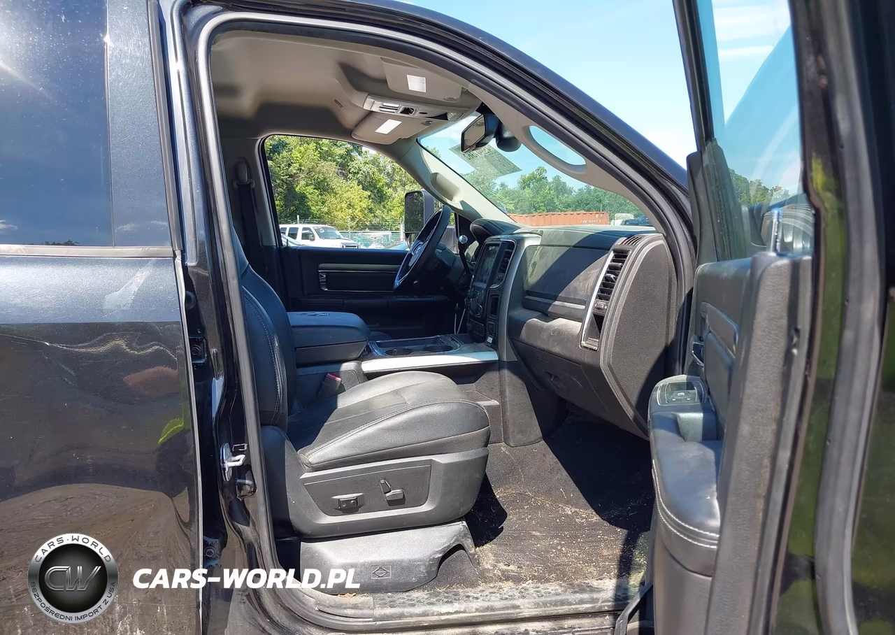 2018 Ram 2500 Laramie 4X4 6'4 Box VIN:3C6UR5FL5JG386716 - 5