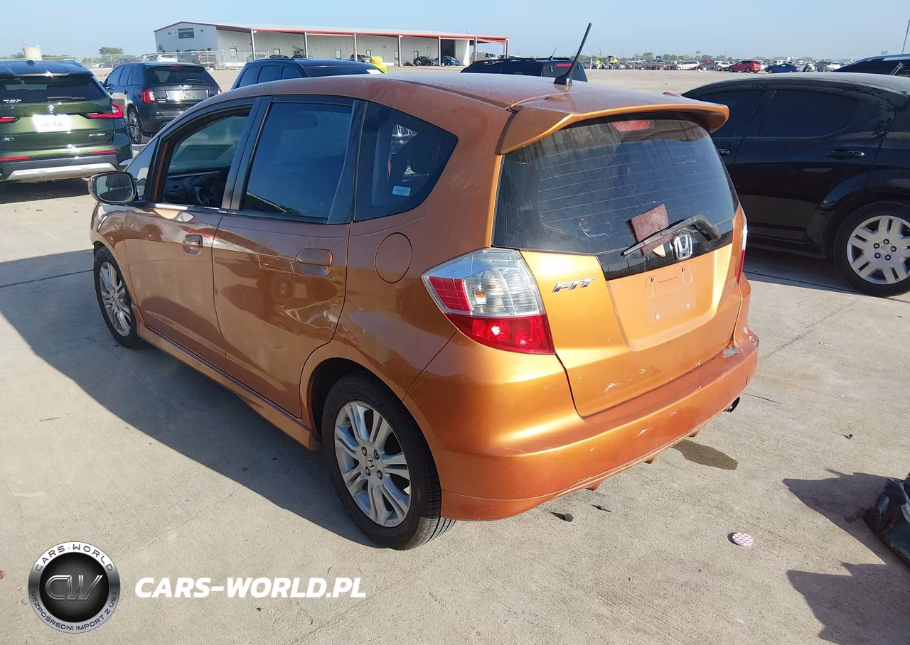 2009 Honda Fit Sport VIN:JHMGE88489S041546 - 3