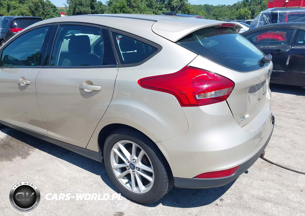 2017 Ford Focus Se VIN:1FADP3K26HL252395 - 19