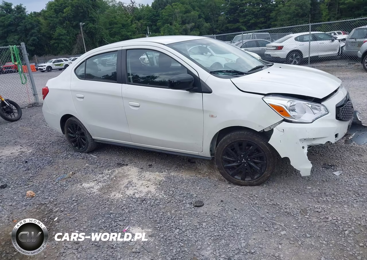 2020 Mitsubishi Mirage G4 Le – zdjęcie 1 z 16