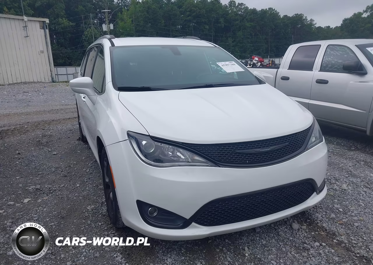 2018 Chrysler Pacifica Touring L