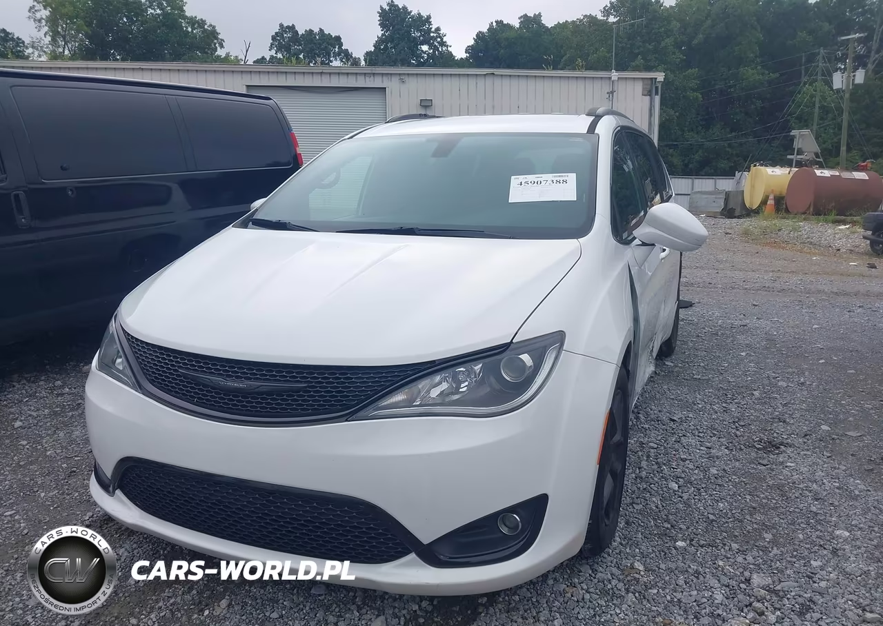 2018 Chrysler Pacifica Touring L VIN:2C4RC1BG9JR275002 - 2