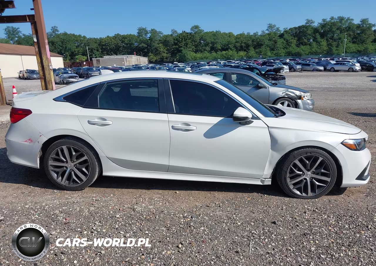 2023 Honda Civic Touring VIN:2HGFE1F96PH323368 - 13