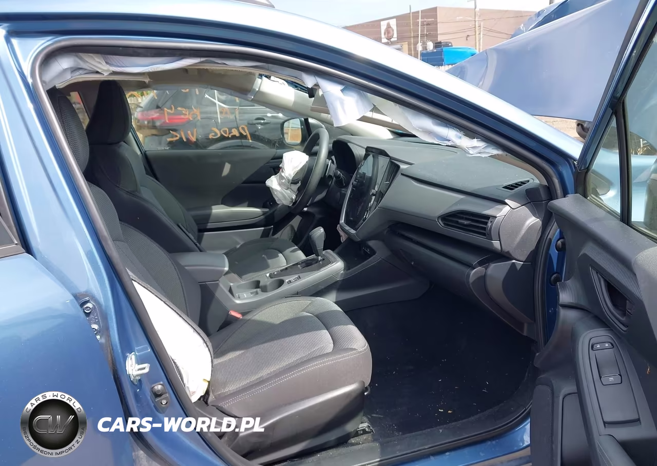 2024 Subaru Crosstrek Premium VIN:JF2GUADC4RH330320 - 5