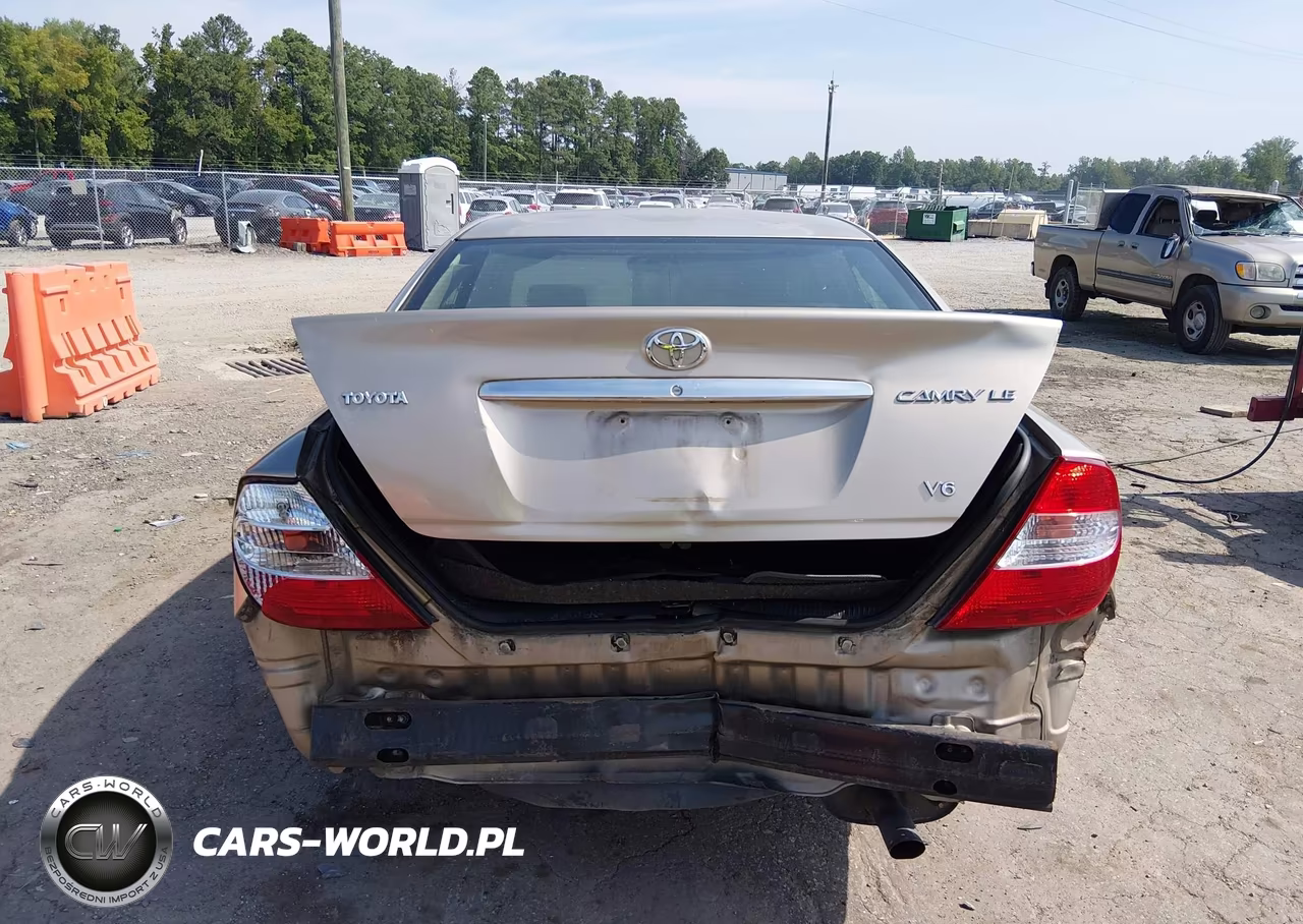 2002 Toyota Camry Le VIN:4T1BF30K22U536854 - 17