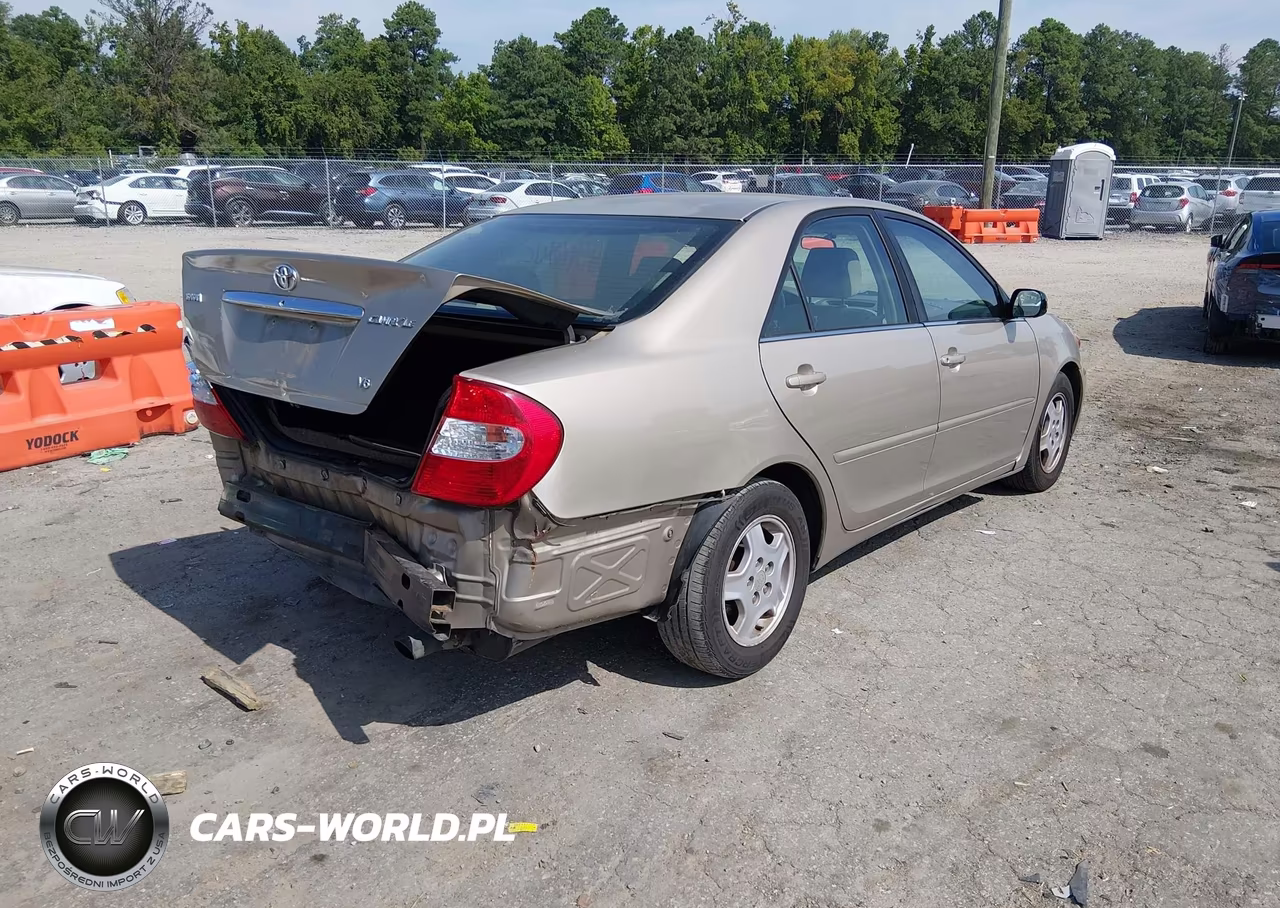 2002 Toyota Camry Le VIN:4T1BF30K22U536854 - 4