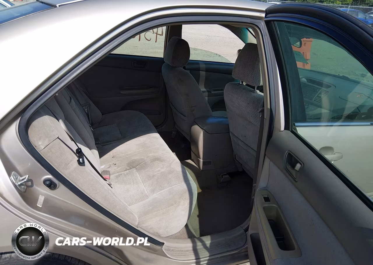 2002 Toyota Camry Le VIN:4T1BF30K22U536854 - 8