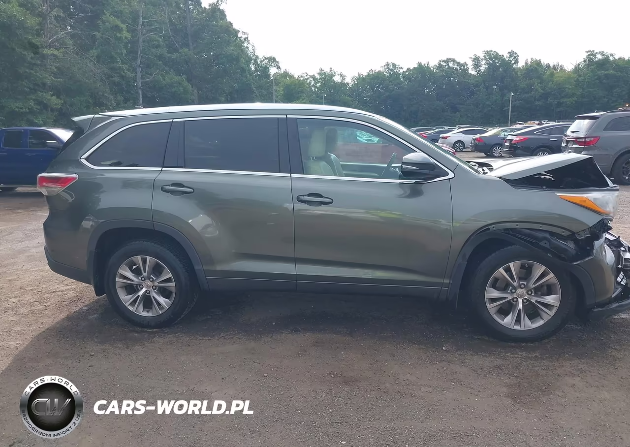 2015 Toyota Highlander Xle V6 VIN:5TDJKRFH9FS112317 - 13