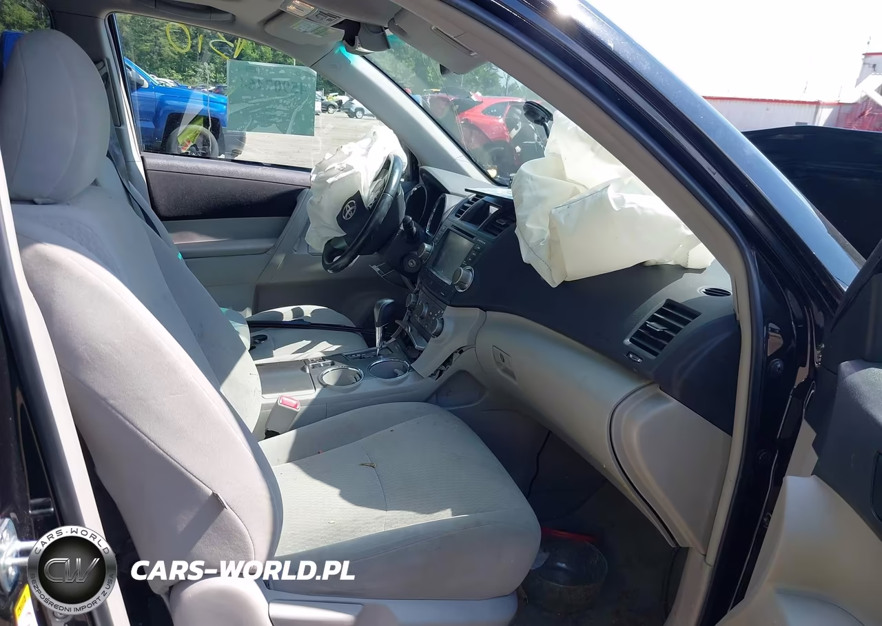 2010 Toyota Highlander Base V6 VIN:5TDBK3EH1AS037110 - 5