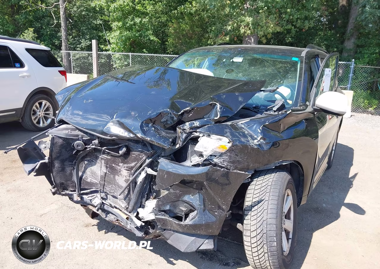 2010 Toyota Highlander Base V6 VIN:5TDBK3EH1AS037110 - 6