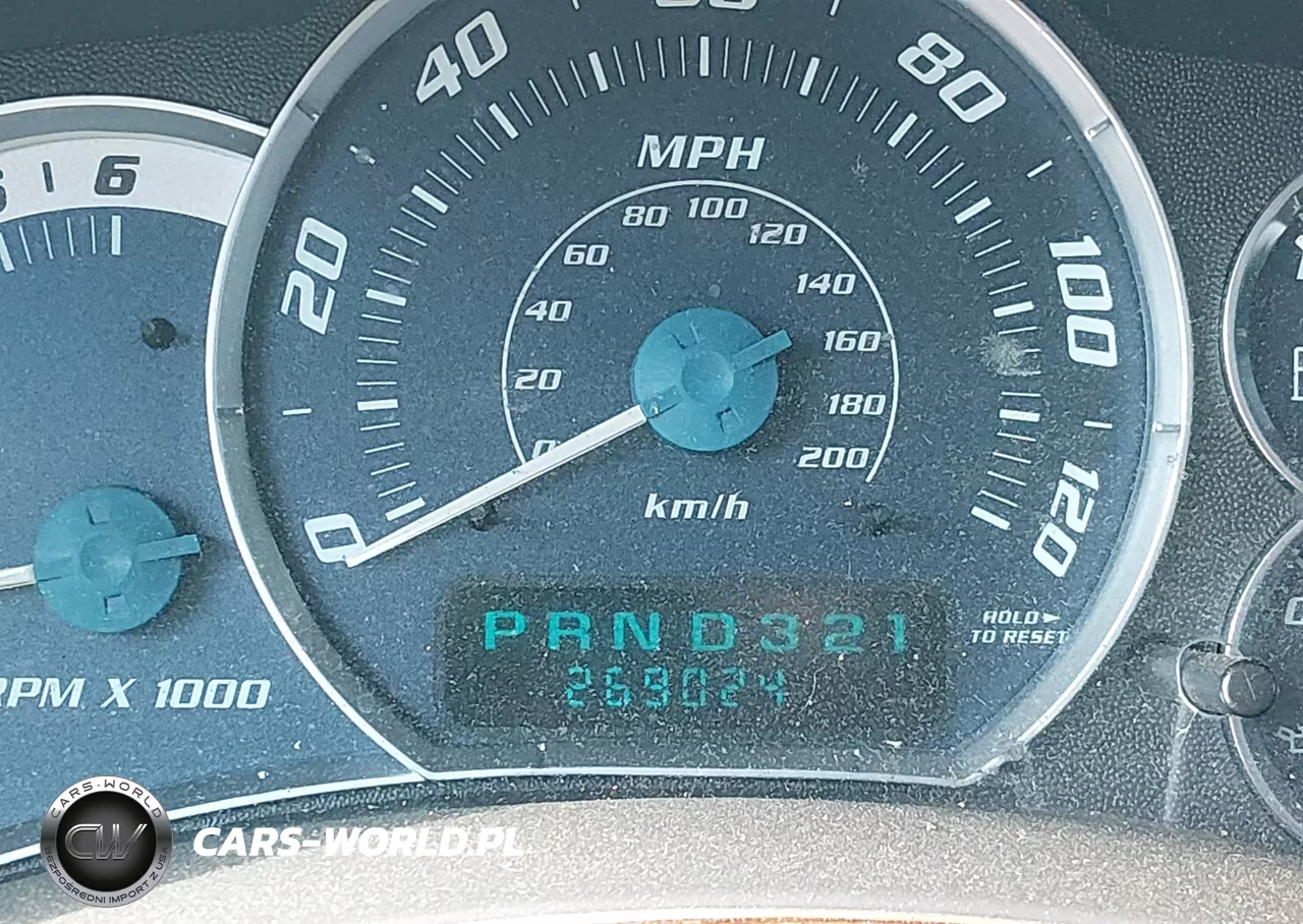 2002 Cadillac Escalade Standard VIN:1GYEK63N62R304744 - 15