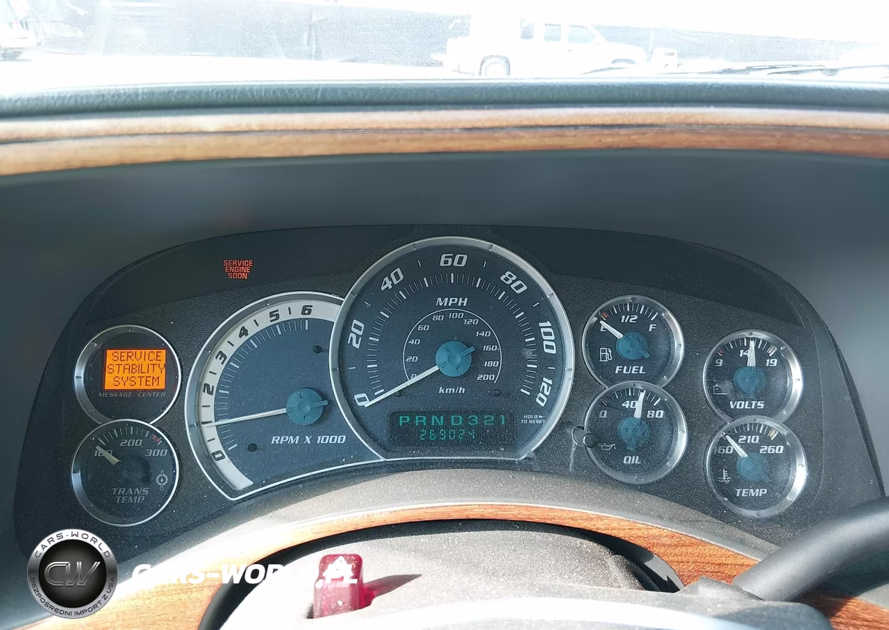 2002 Cadillac Escalade Standard VIN:1GYEK63N62R304744 - 7