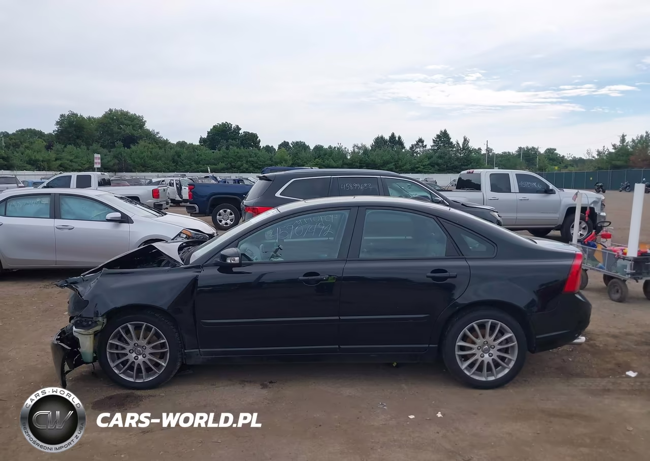 2011 Volvo S40 R-Design-T5 (Retail Only) VIN:YV1672MS3B2530851 - 15
