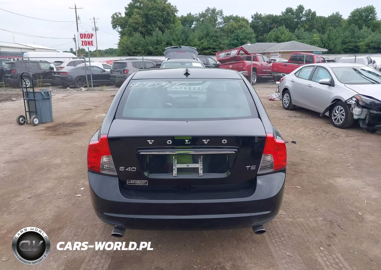 2011 Volvo S40 R-Design-T5 (Retail Only) VIN:YV1672MS3B2530851 - 17