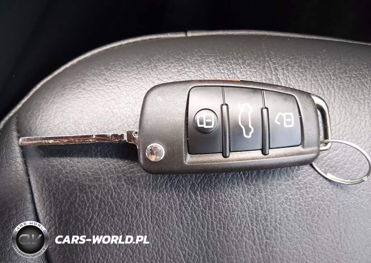 2019 Audi A3 45 Premium VIN:WAUJEGFF3KA095075 - 11