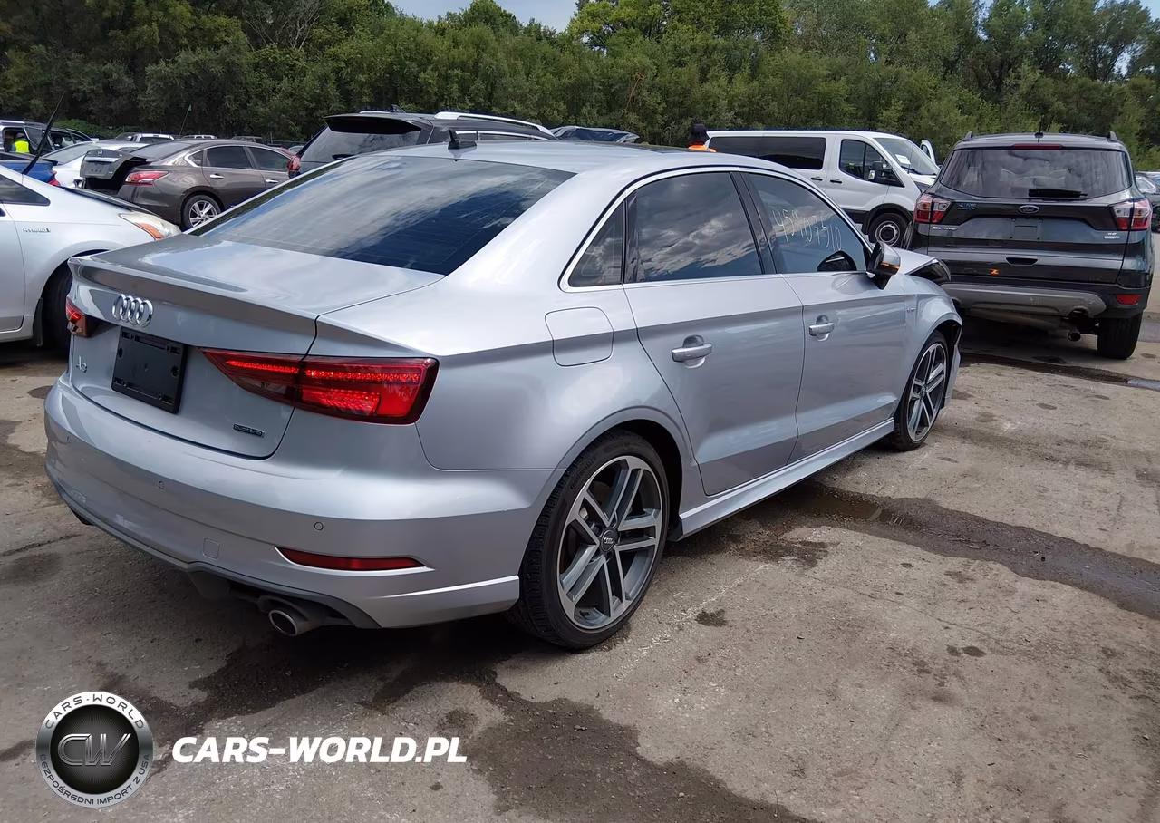 2019 Audi A3 45 Premium VIN:WAUJEGFF3KA095075 - 4