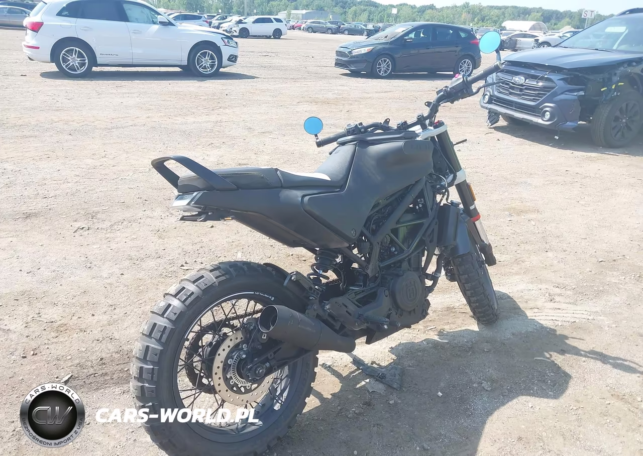 2021 Husqvarna Vitpilen 401-Svartpilen 401 VIN:MD2JUJ404MC201262 - 4