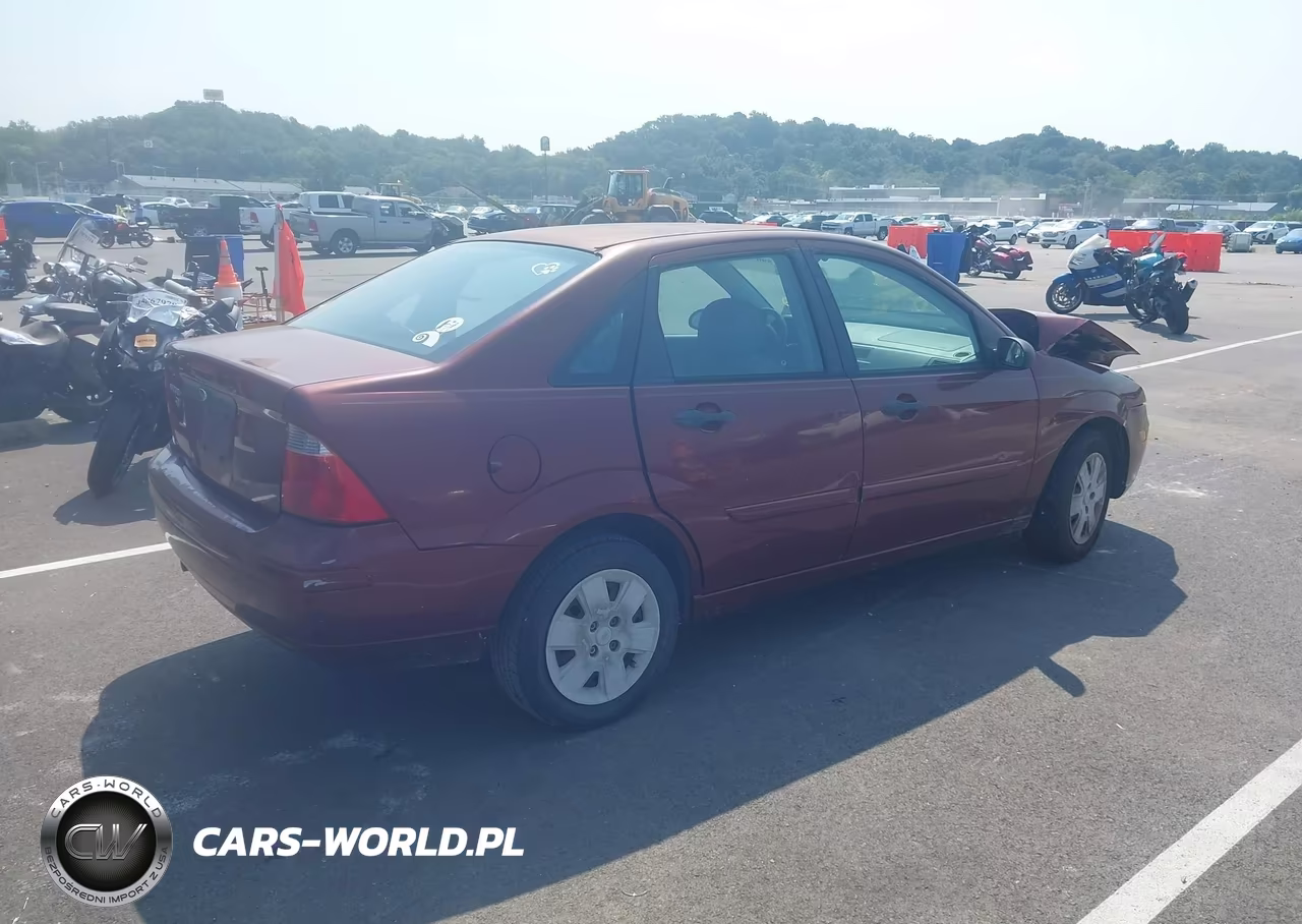 2007 Ford Focus S-Se-Ses VIN:1FAFP34N77W102356 - 4