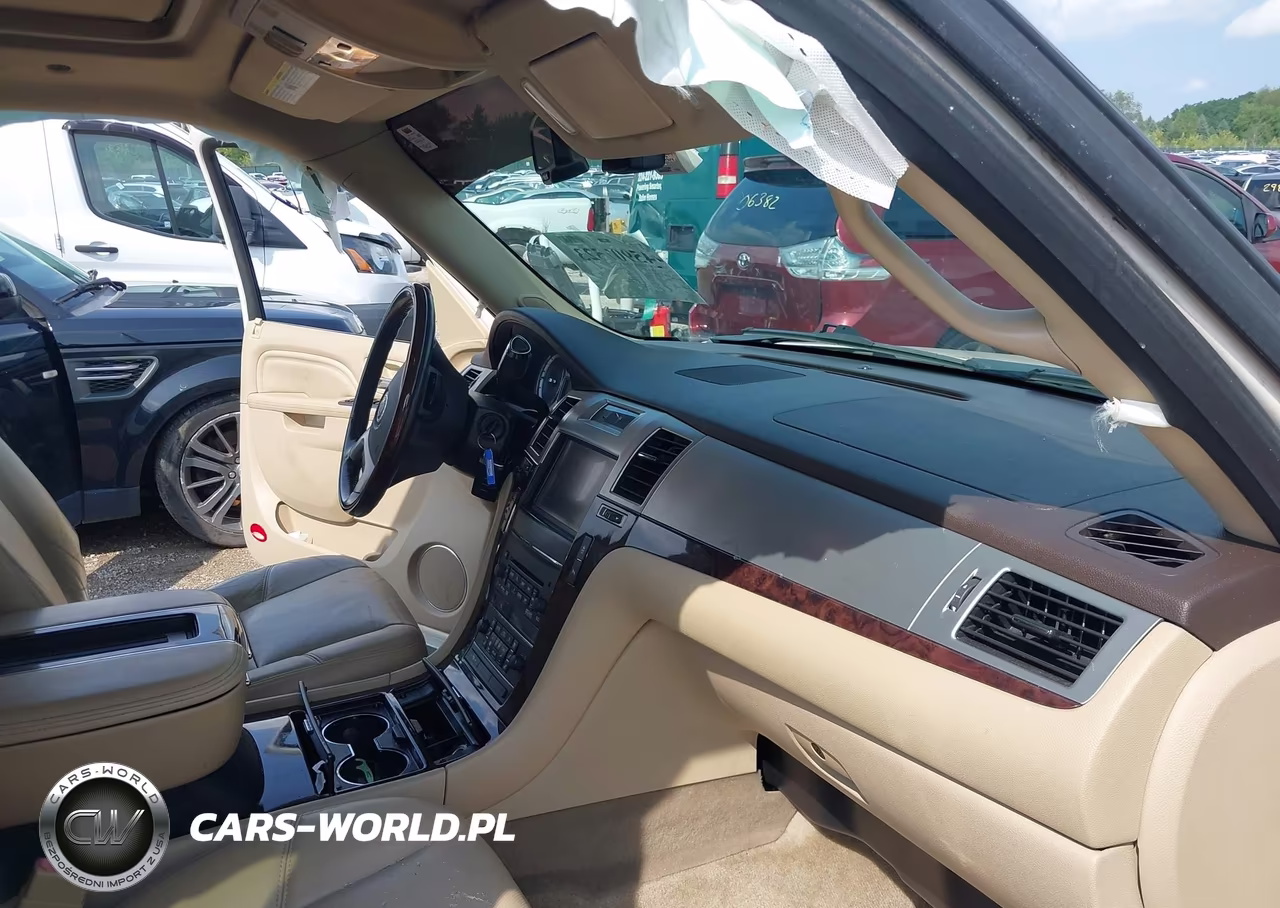 2012 Cadillac Escalade Luxury VIN:1GYS4BEF9CR323219 - 5