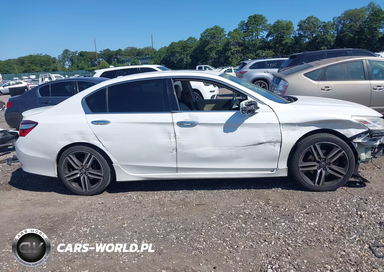2016 Honda Accord Touring VIN:1HGCR3F96GA032483 - 13