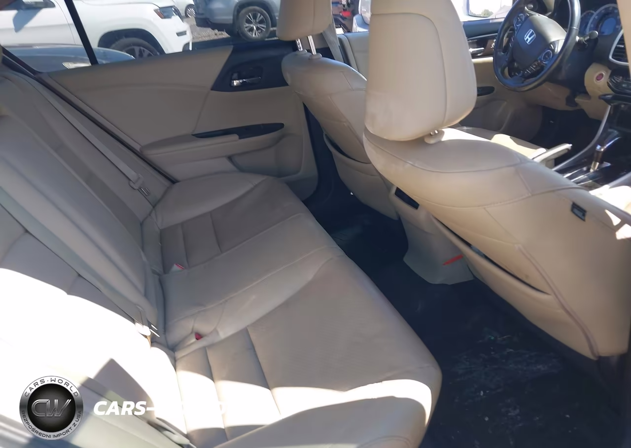 2016 Honda Accord Touring VIN:1HGCR3F96GA032483 - 8