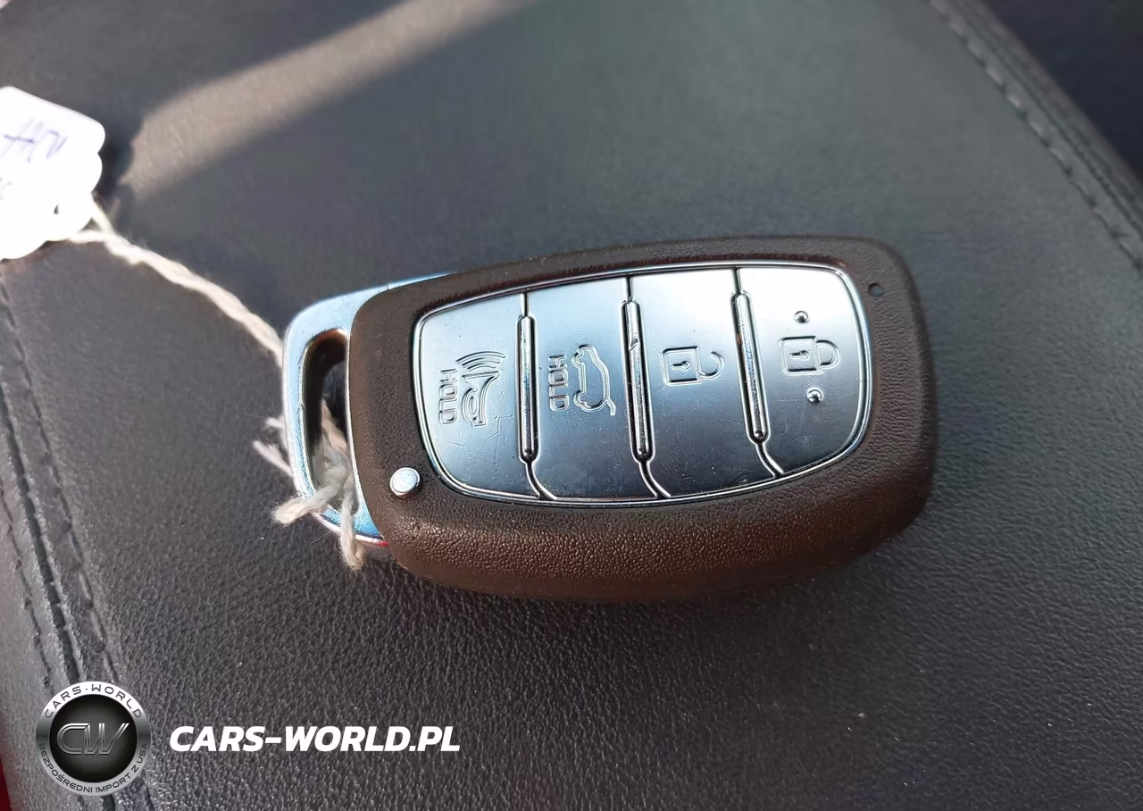 2019 Hyundai Tucson Value VIN:KM8J3CA41KU079135 - 11