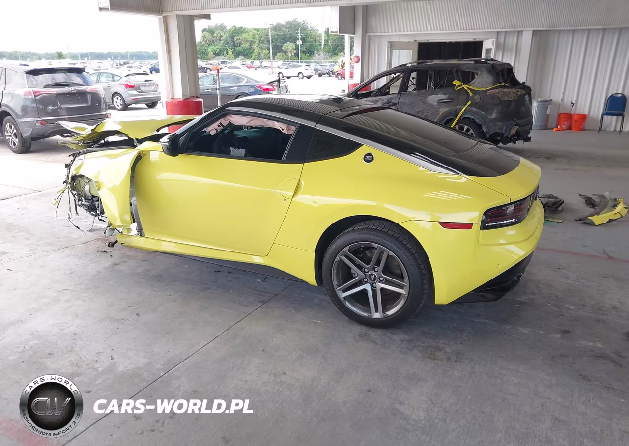 2024 Nissan Z Sport Auto VIN:JN1BZ4AHXRM366454 - 3