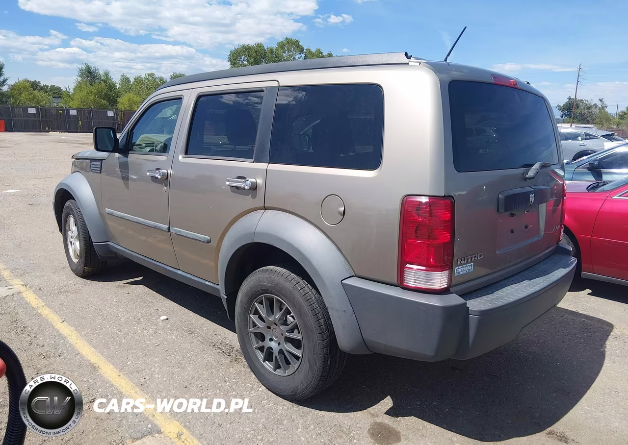2007 Dodge Nitro Sxt VIN:1D8GU28K67W587611 - 3