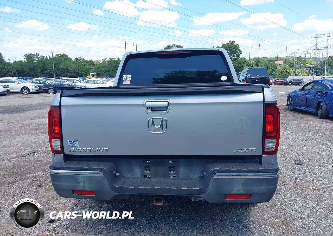 2017 Honda Ridgeline Rtl VIN:5FPYK3F58HB007316 - 17