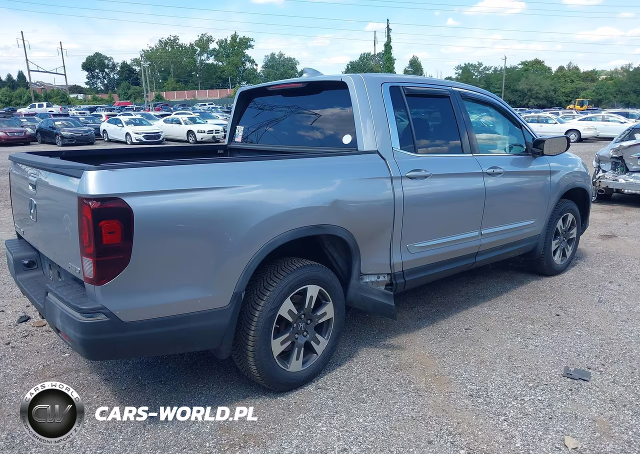 2017 Honda Ridgeline Rtl VIN:5FPYK3F58HB007316 - 4