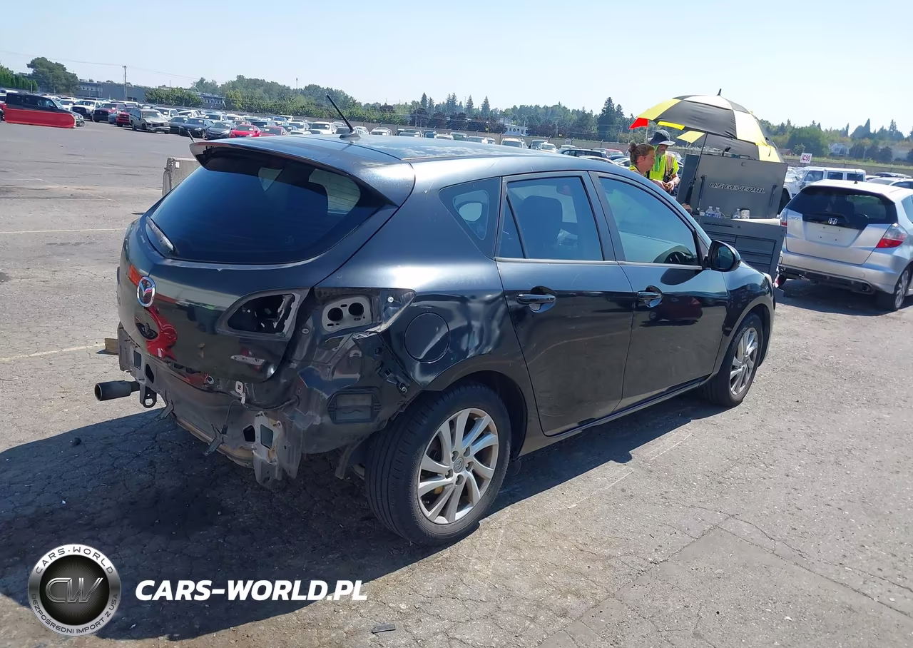 2012 Mazda Mazda3 I Touring VIN:JM1BL1L85C1560859 - 4