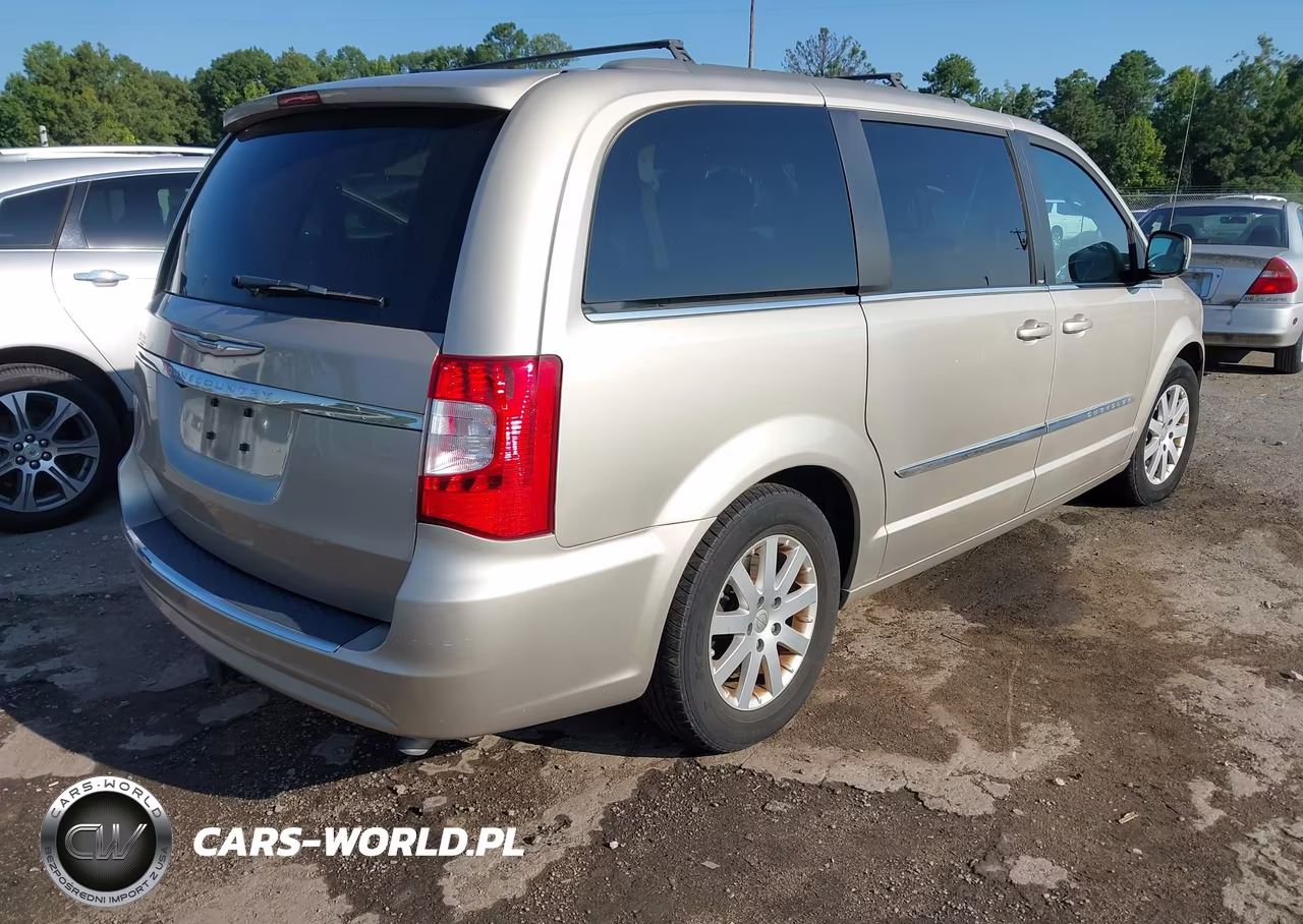 2013 Chrysler Town & Country Touring VIN:2C4RC1BG1DR677620 - 4