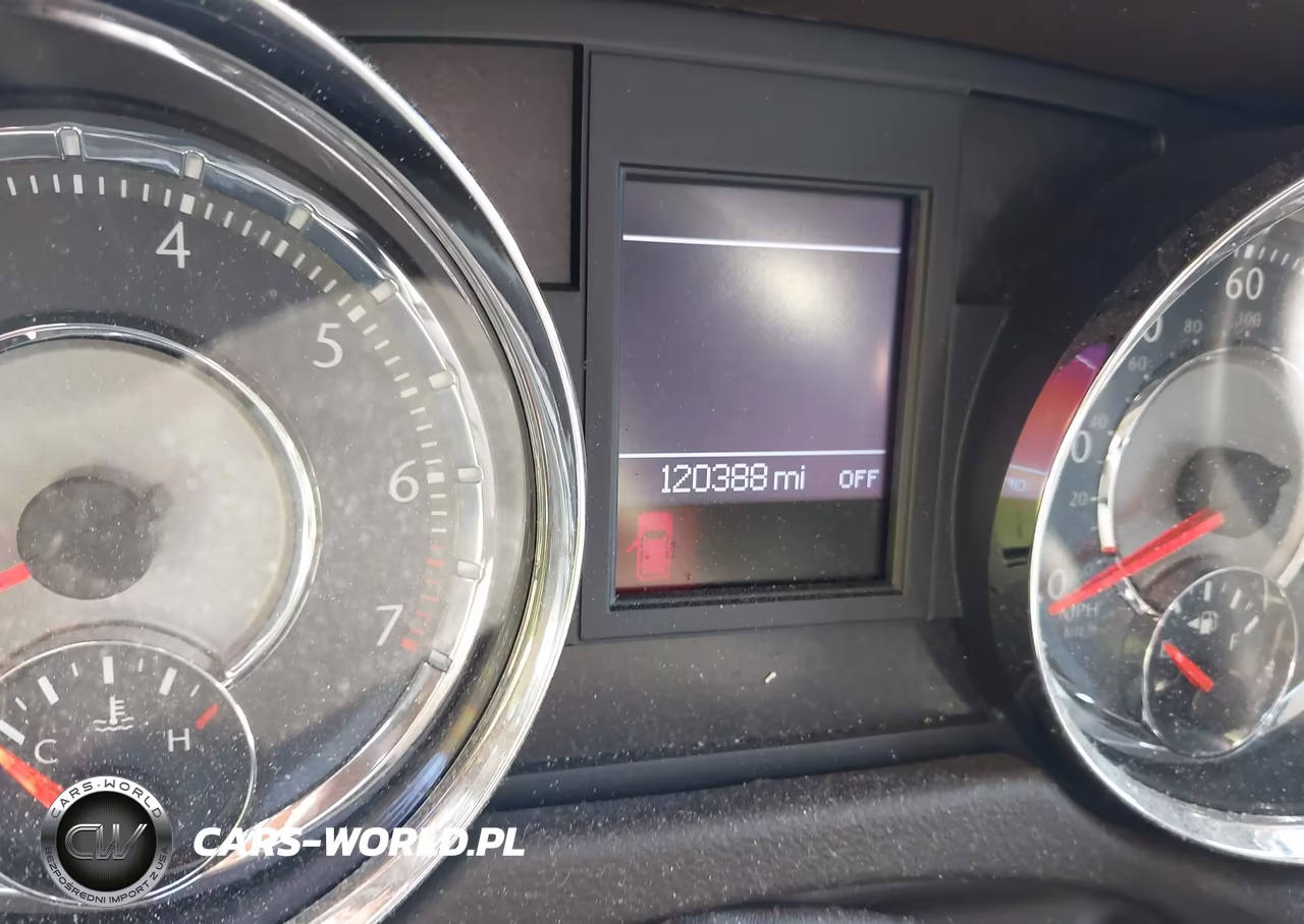 2013 Chrysler Town & Country Touring VIN:2C4RC1BG1DR677620 - 7