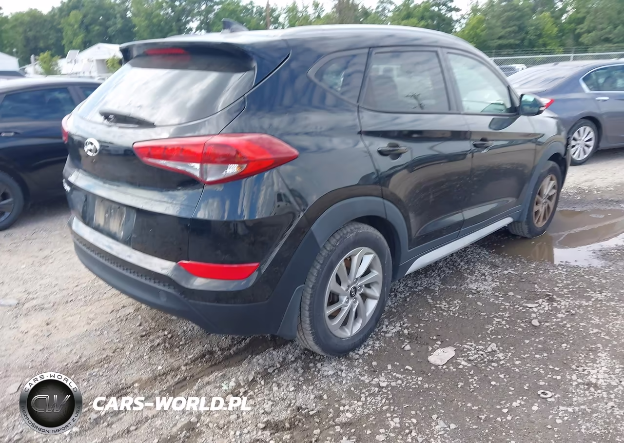 2017 Hyundai Tucson Se Plus VIN:KM8J33A48HU540078 - 4