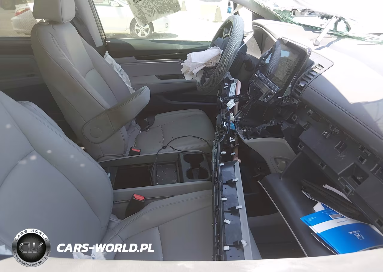 2024 Honda Odyssey Touring VIN:5FNRL6H80RB041139 - 5