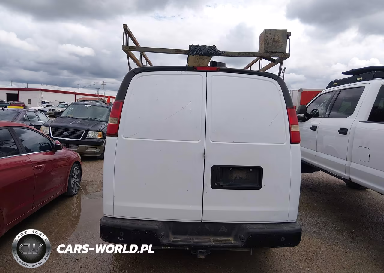 2014 Chevrolet Express 2500 Work Van VIN:1GCWGFCA2E1208363 - 16