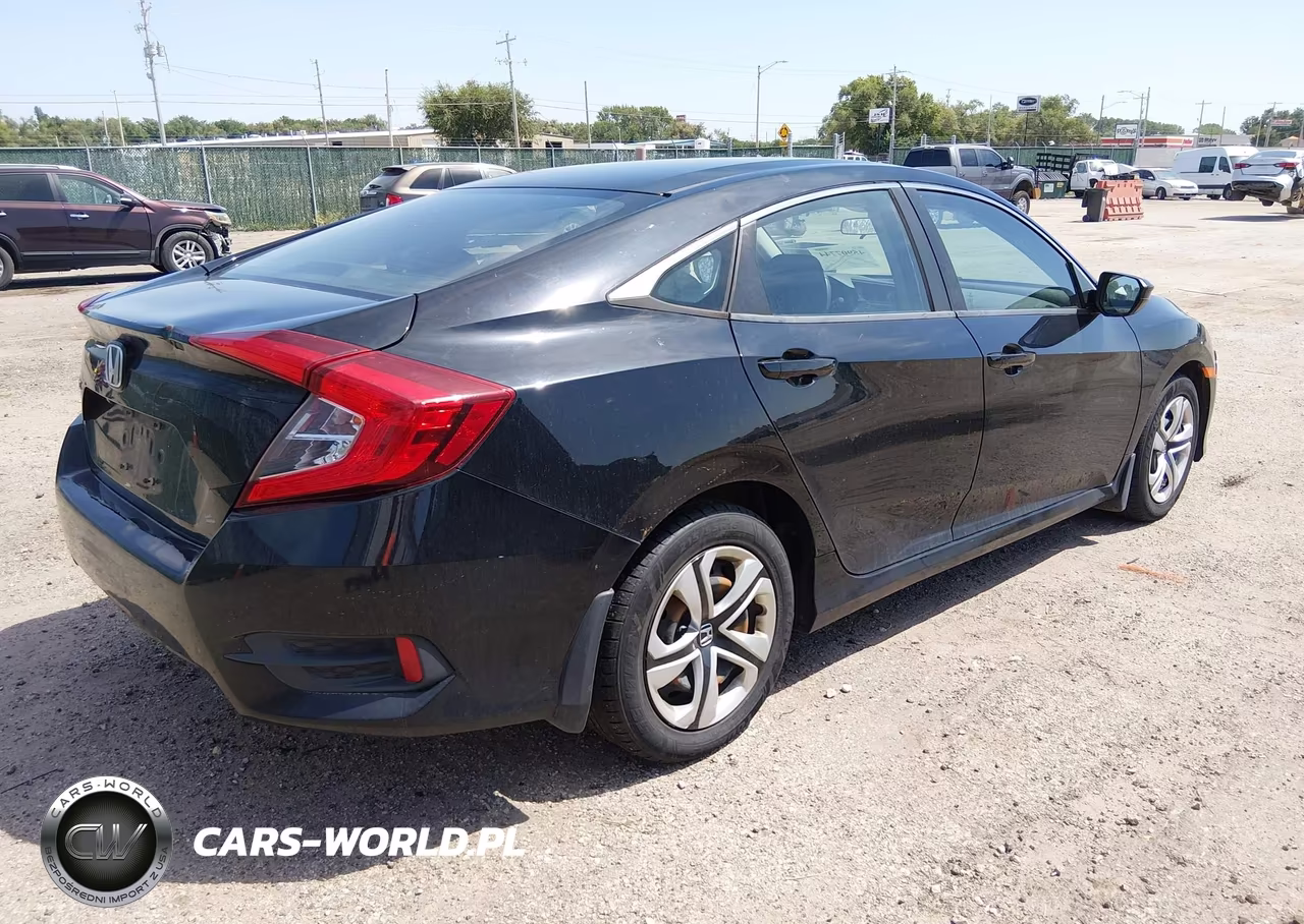 2018 Honda Civic Lx VIN:19XFC2F63JE033043 - 4