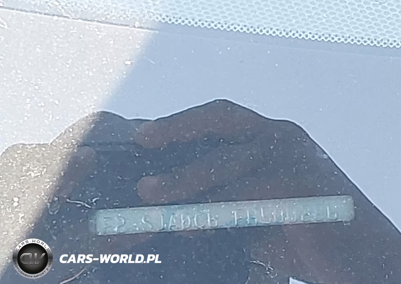 2015 Subaru Forester 2.5I Premium VIN:JF2SJADC6FH500286 - 17