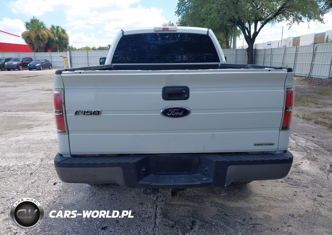 2014 Ford F150 VIN:1FTMF1CM2EFC86216 - 16
