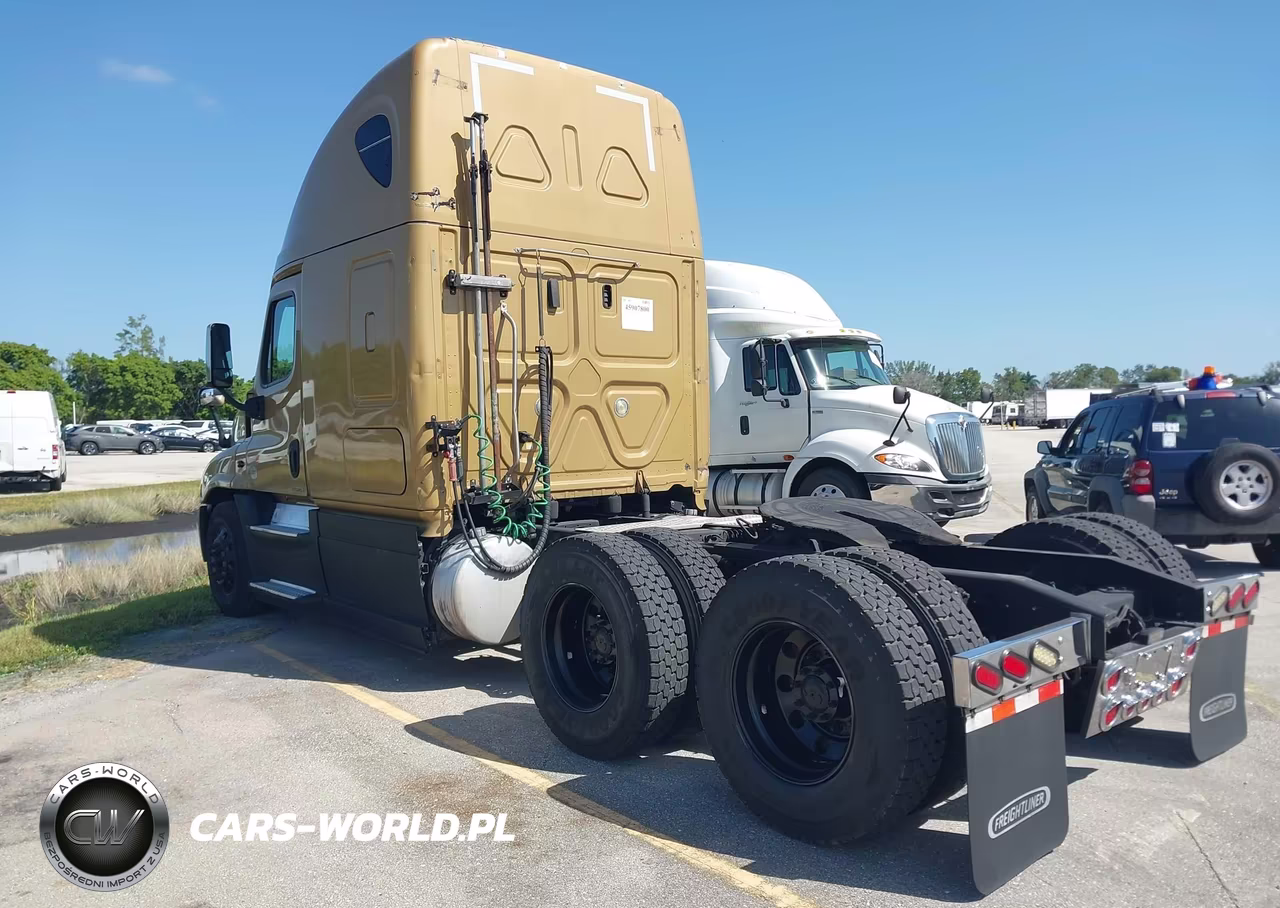 2017 Freightliner Cascadia 125 VIN:3AKJGLDR5HSHV1230 - 3