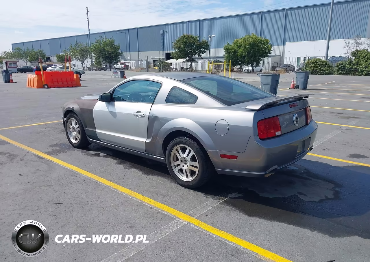2007 Ford Mustang Gt Deluxe-Gt Premium VIN:1ZVHT82H975212613 - 3