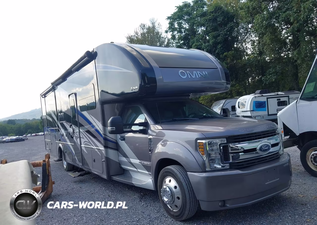 2019 Ford F-550 Chassis Xlt