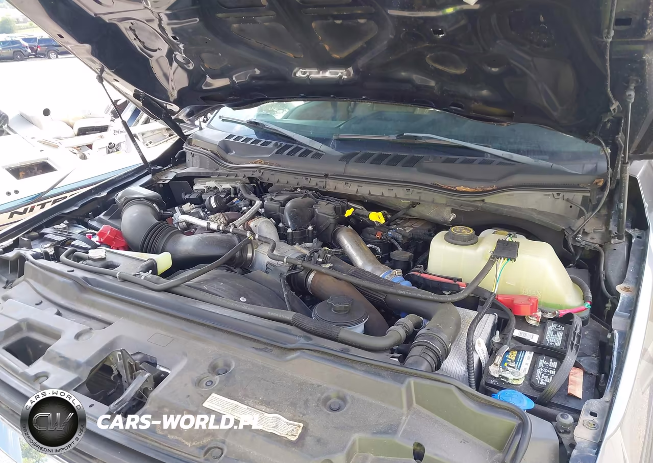 2019 Ford F-550 Chassis Xlt VIN:1FDUF5GT9KDA17402 - 10